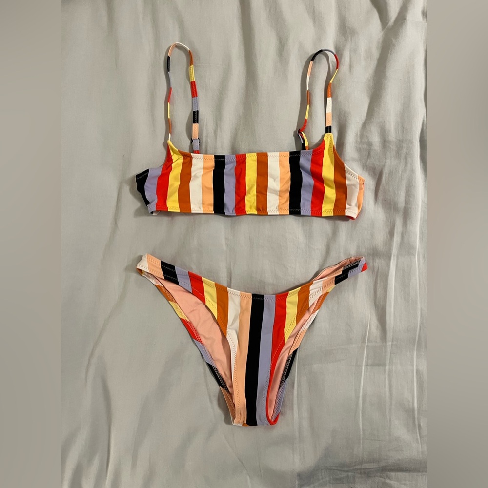 Garage rainbow bikini